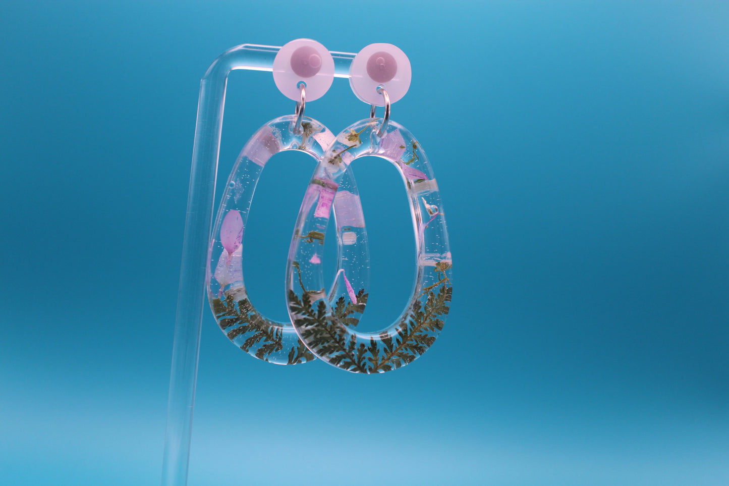 Fern and daisy pedal earrings
